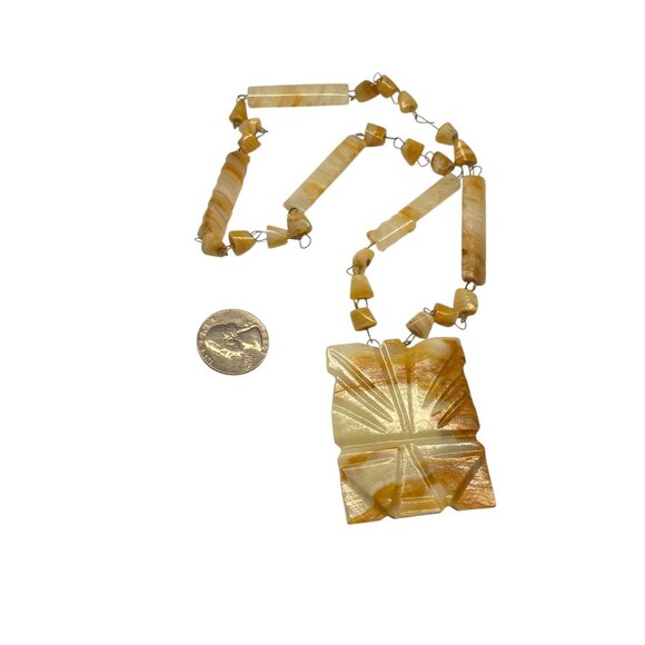 Vintage 1970s Mexican Onyx Boho Necklace With Yellow & Cream Tones - Picture 4 of 6